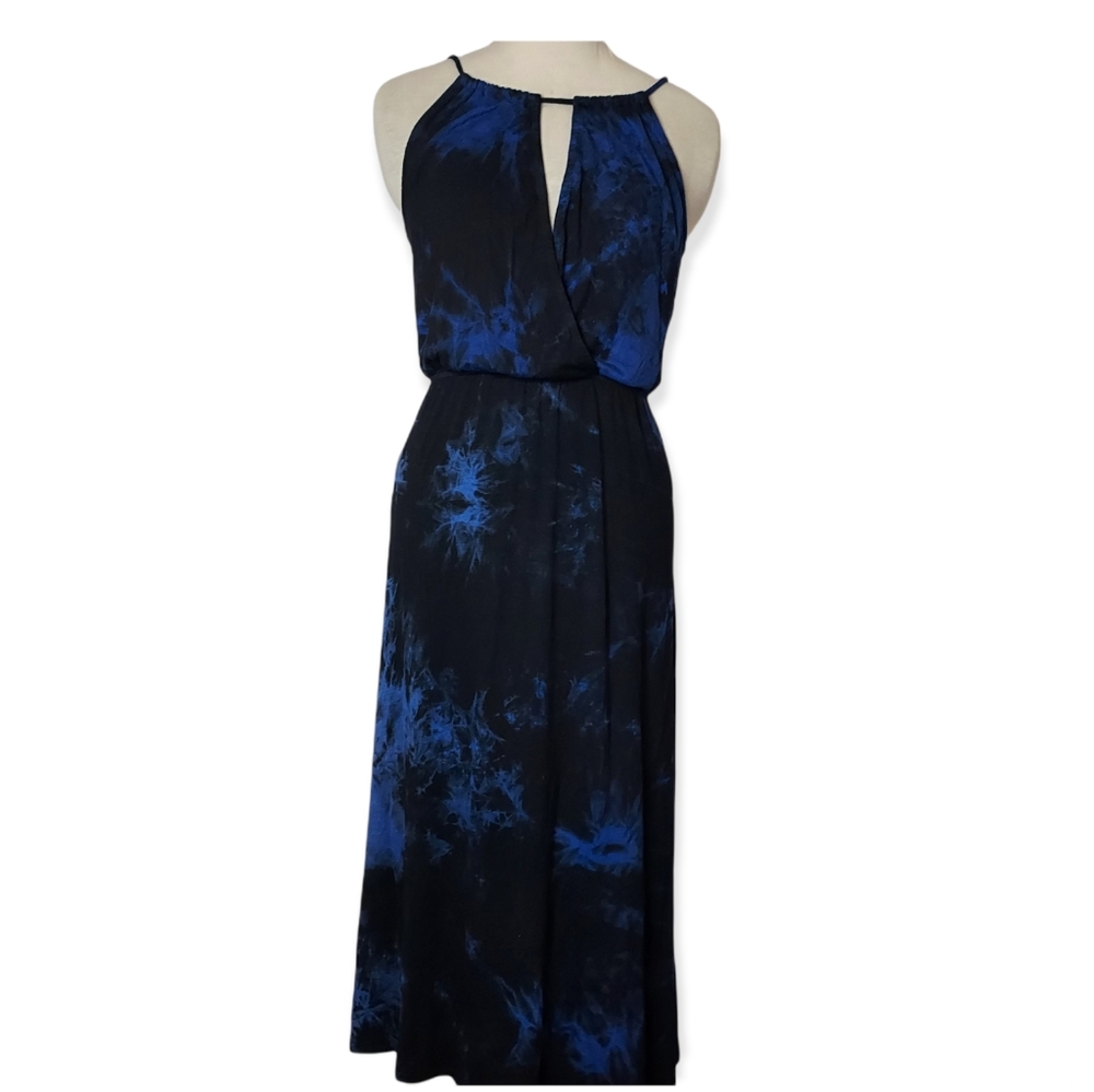 Dressberry tie dyed halter style Maxi dress,   ties at neck, keyhole chest, sz M